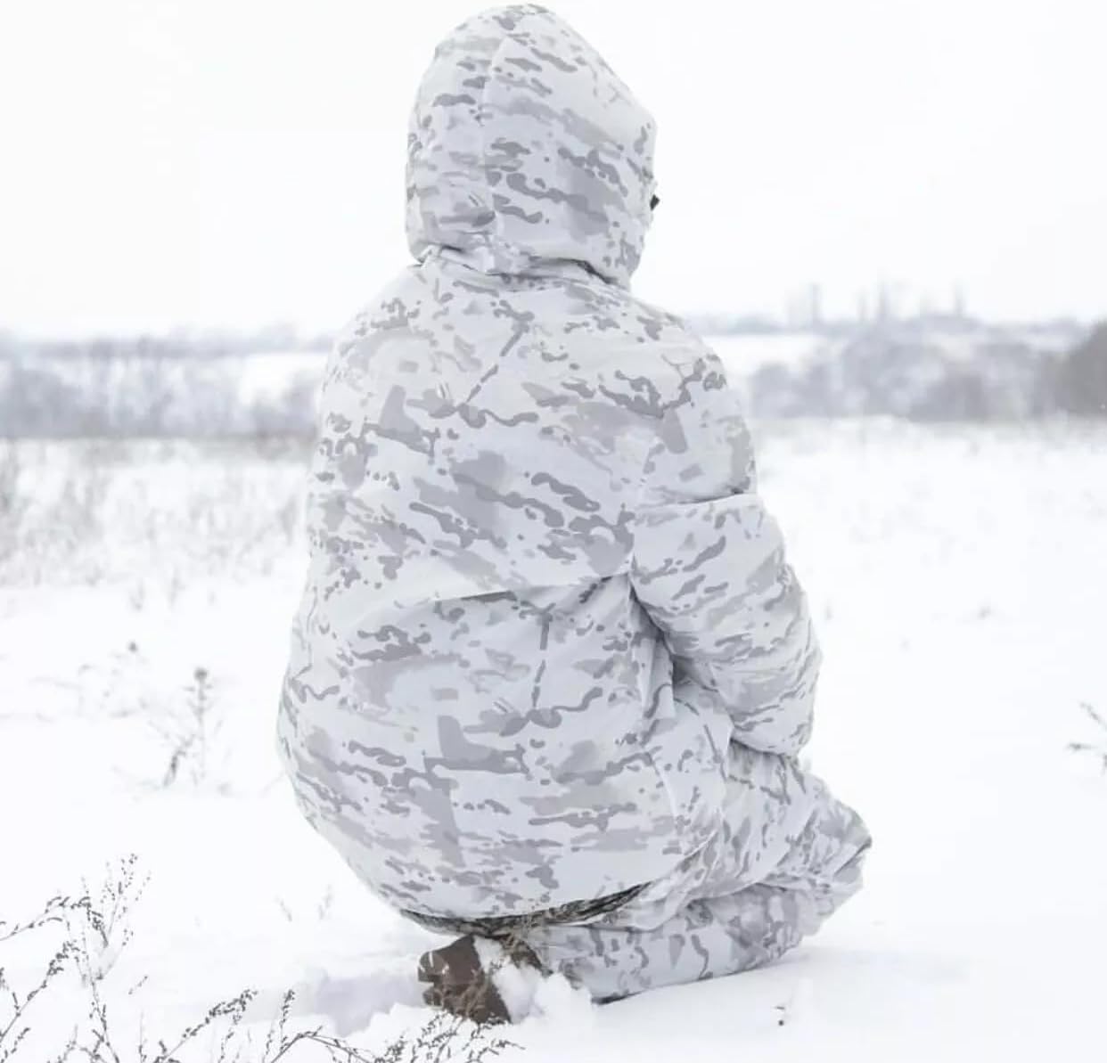 Multicam Alpine Tactical Suit for Winter Hunting Camouflage Clothing for Army Military Including Jacket, Pants, Pouch Suitable for Unisex (M/L/XL/XXL/XXXL)
