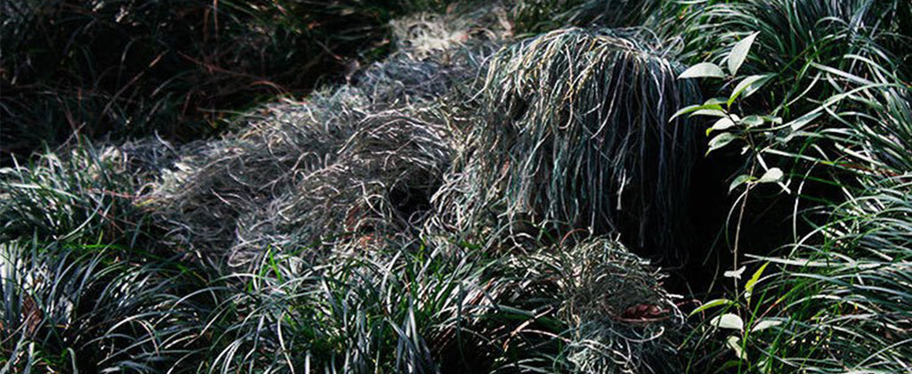 DoCred 5 in 1 Ghillie Suit, 3D Camouflage Hunting Apparel w/Jacket, Pants, Hood, Carry Bag for Adults/Youth, S/M/L/XL/XXL